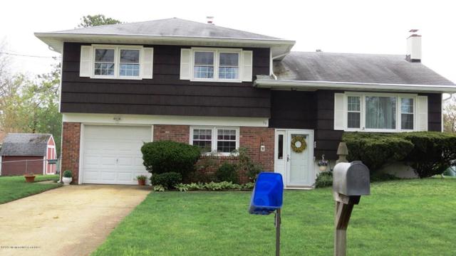 32 Winding River Dr