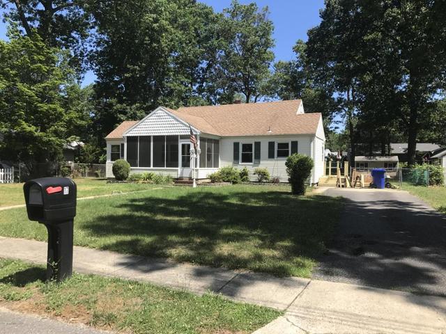 32 Winding River Dr