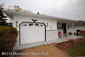 384 Saint Thomas Dr