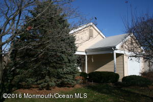 20 Sandhurst St