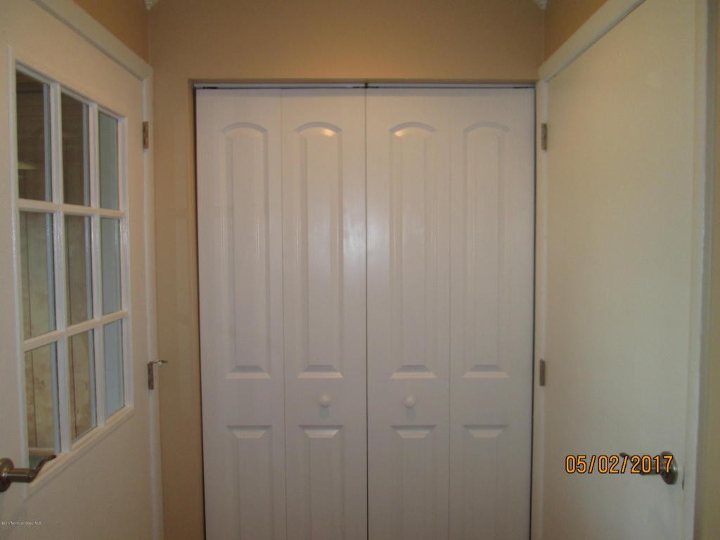 100 Pine St #8