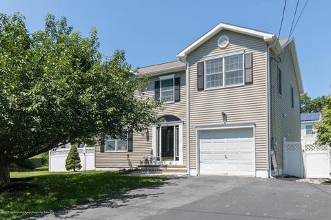832 Wellington Ave