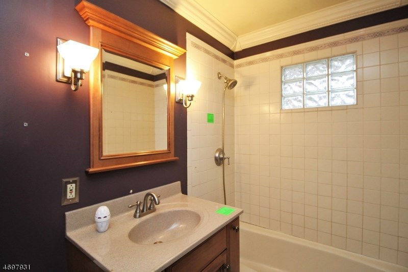 25 Meadowview Dr