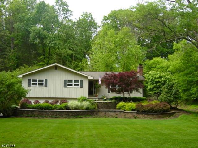 11 Wellington Dr