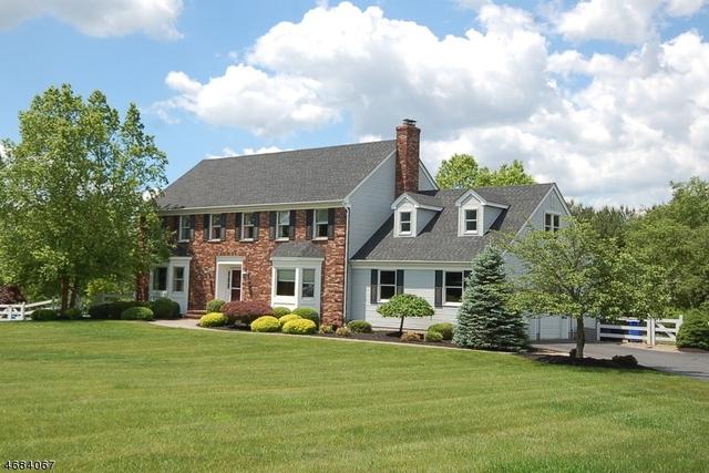 11 Wellington Dr