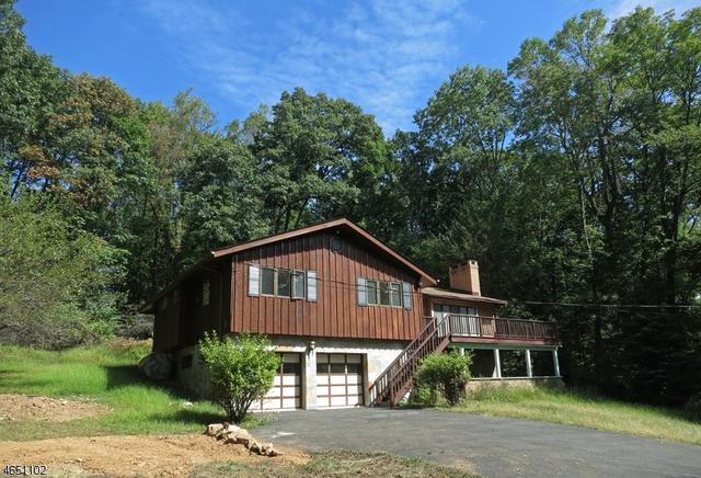 775 Sweet Hollow Rd