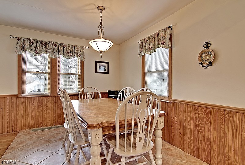 17 Terrace Ln