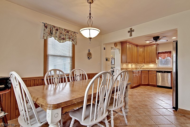 17 Terrace Ln