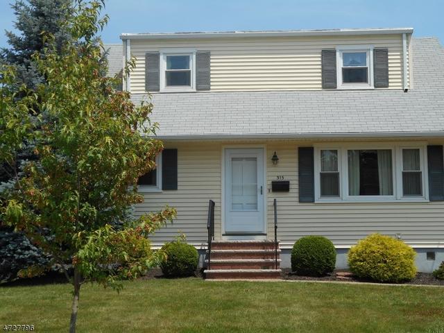527 E Main St