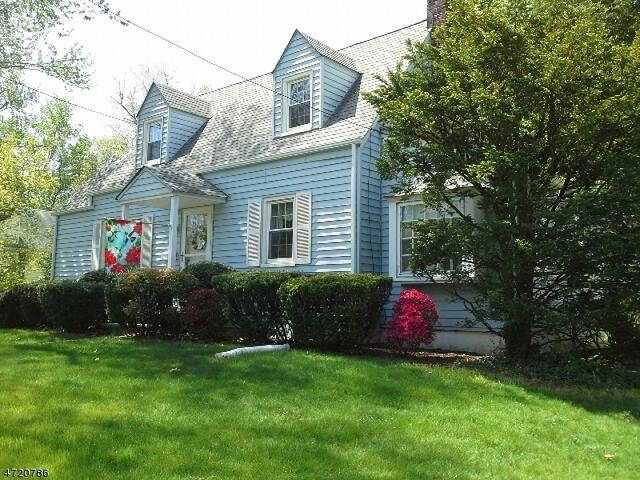 257 Maple Ave