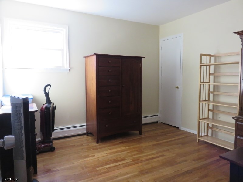 432 Midland Ave