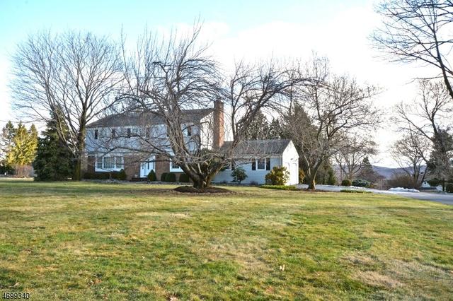 3 Green Hills Dr