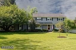 3 Green Hills Dr