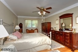 8 Scarlet Oak Rd