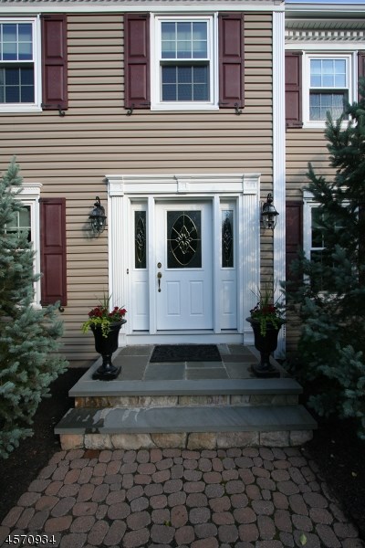For Sale: 18 Sleepy Hollow Rd Flemington, NJ 08822