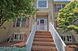 For Sale: 19 Beehive Ln Flemington, NJ 08822