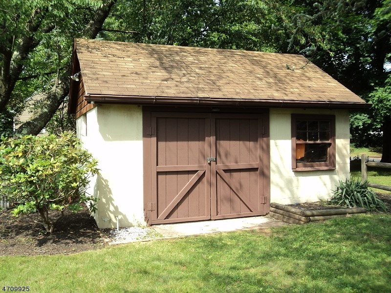 102 Kendall Rd