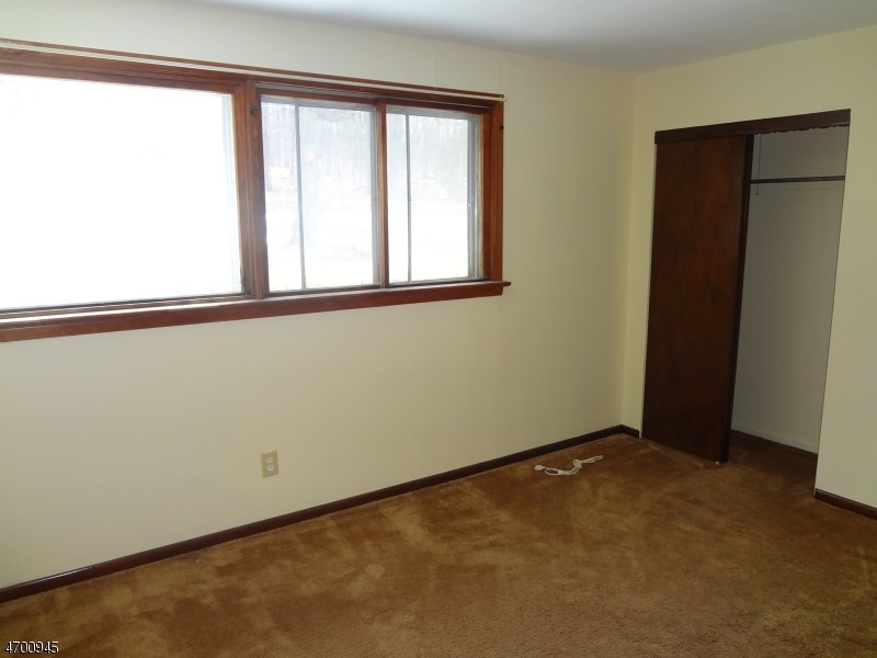 2 Deerpath Rd