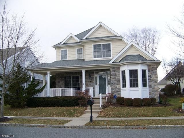 34 Falcon Way