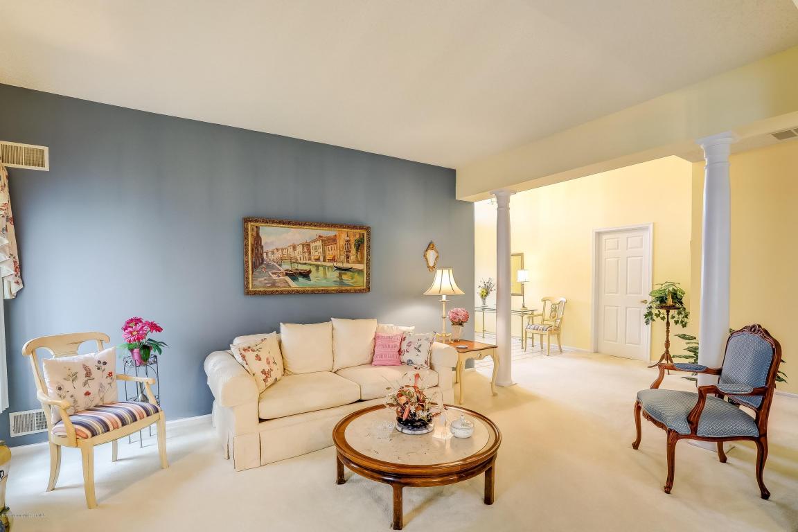45 Brookview Cir