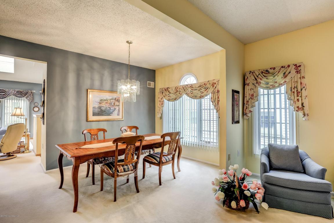 45 Brookview Cir