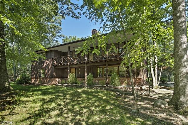11 Mountain Rd