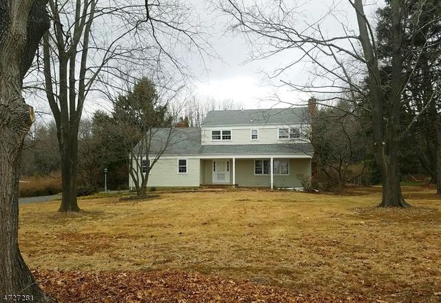 11 Mountain Rd