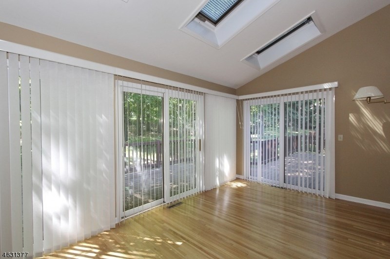 For Sale: 7 Hunters Cir Lebanon, NJ 08833