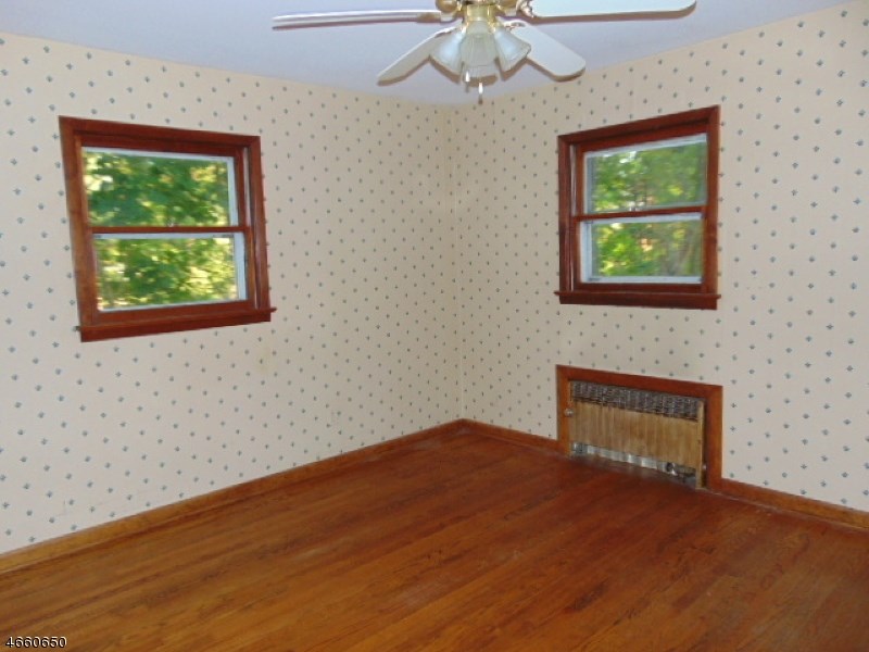 21 Old Mountain Rd