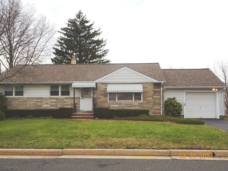 414 White Ave