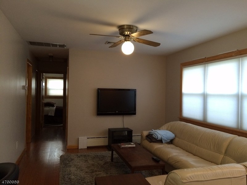 1113 Roosevelt Ave