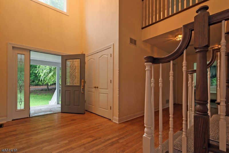 813 Miller Ln Martinsville, NJ 08836