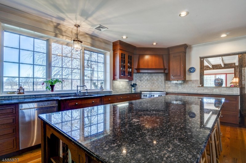 20 Dogwood Dr