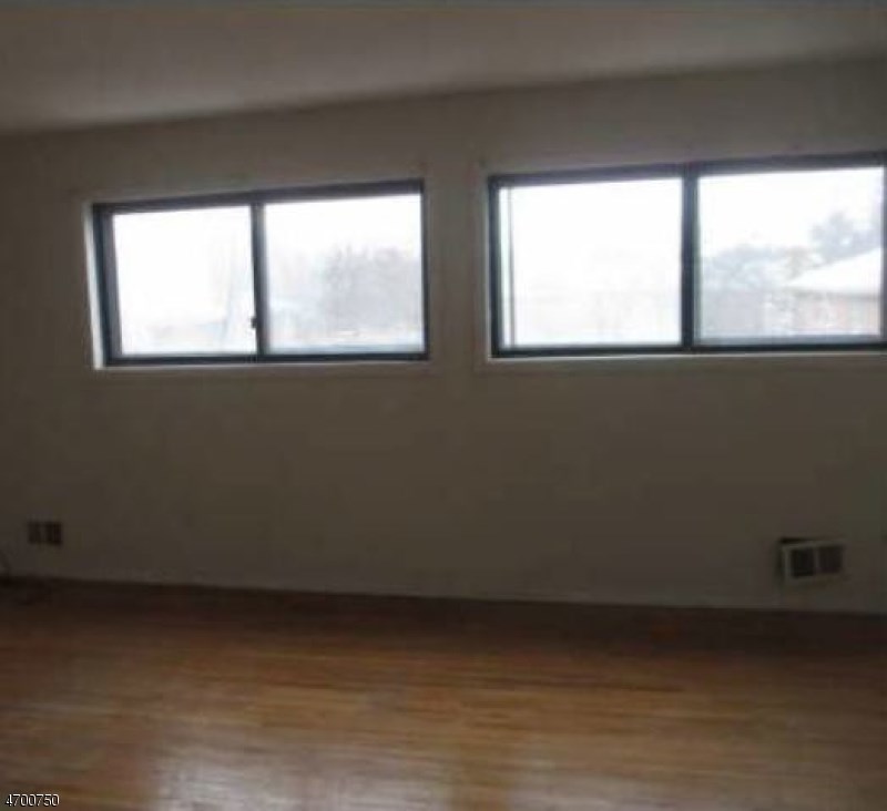 52 Huff Ave
