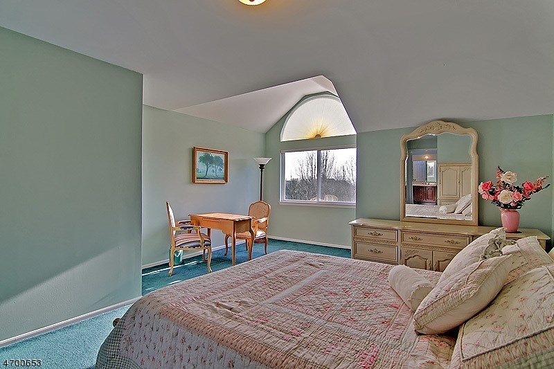33 Wesley Rd