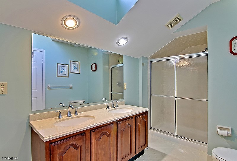 33 Wesley Rd