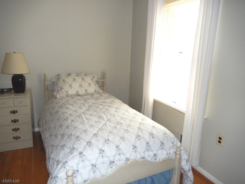 21 Hillcrest Rd