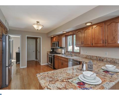 12 Clark Ct