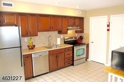 For Sale: 293 Gemini Dr 3b Hillsborough, NJ 08844