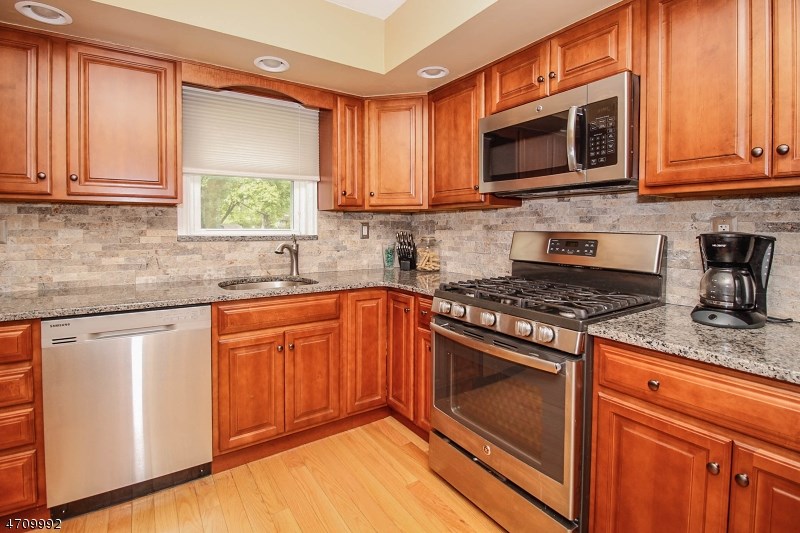 506 Watchung Rd