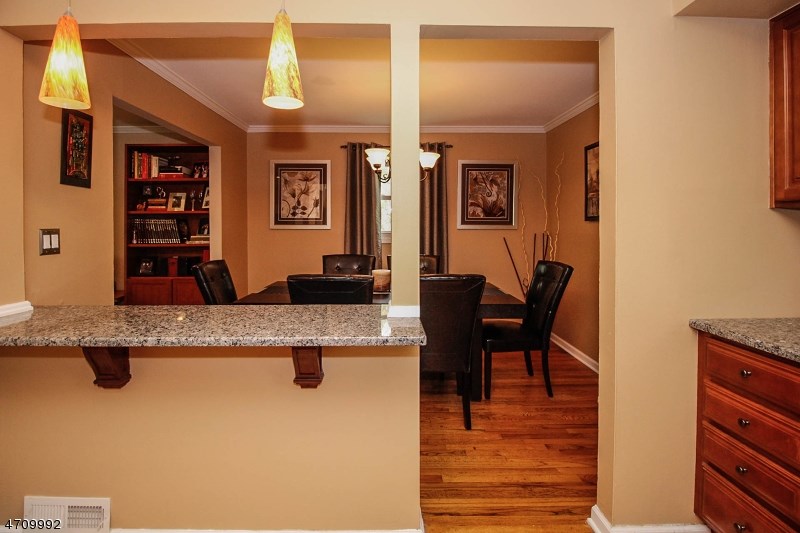 506 Watchung Rd