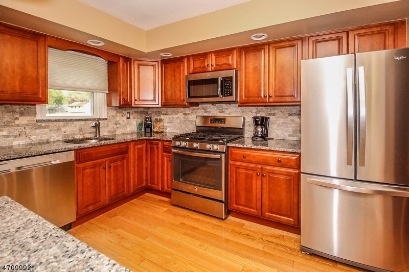 506 Watchung Rd