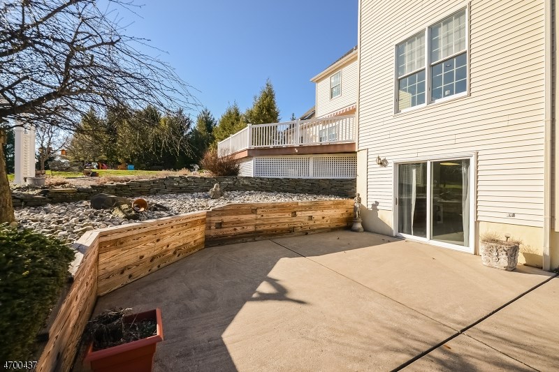 1424 River Rd