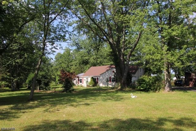 827 Dewey Ave