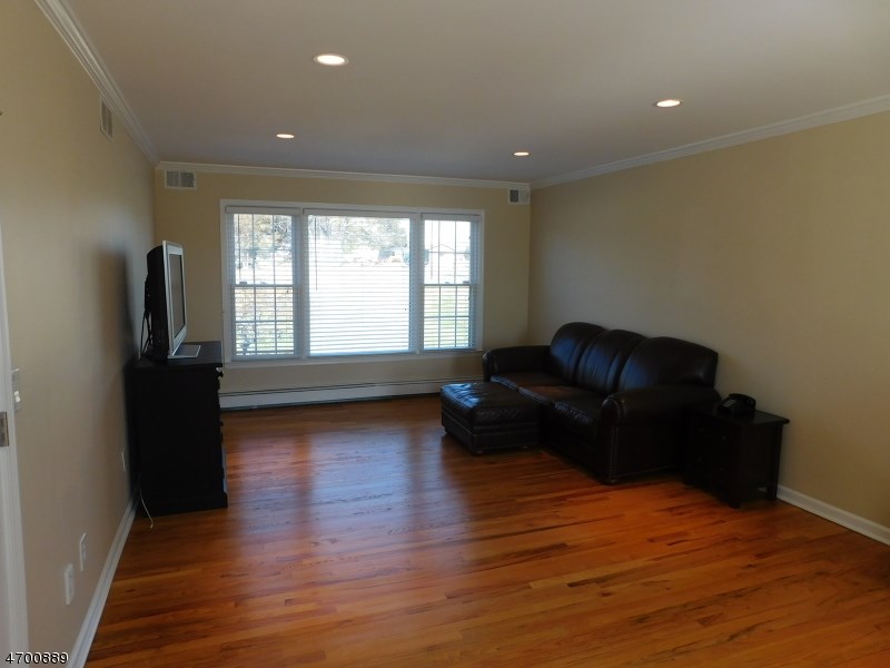 32 Goldfinch Ln