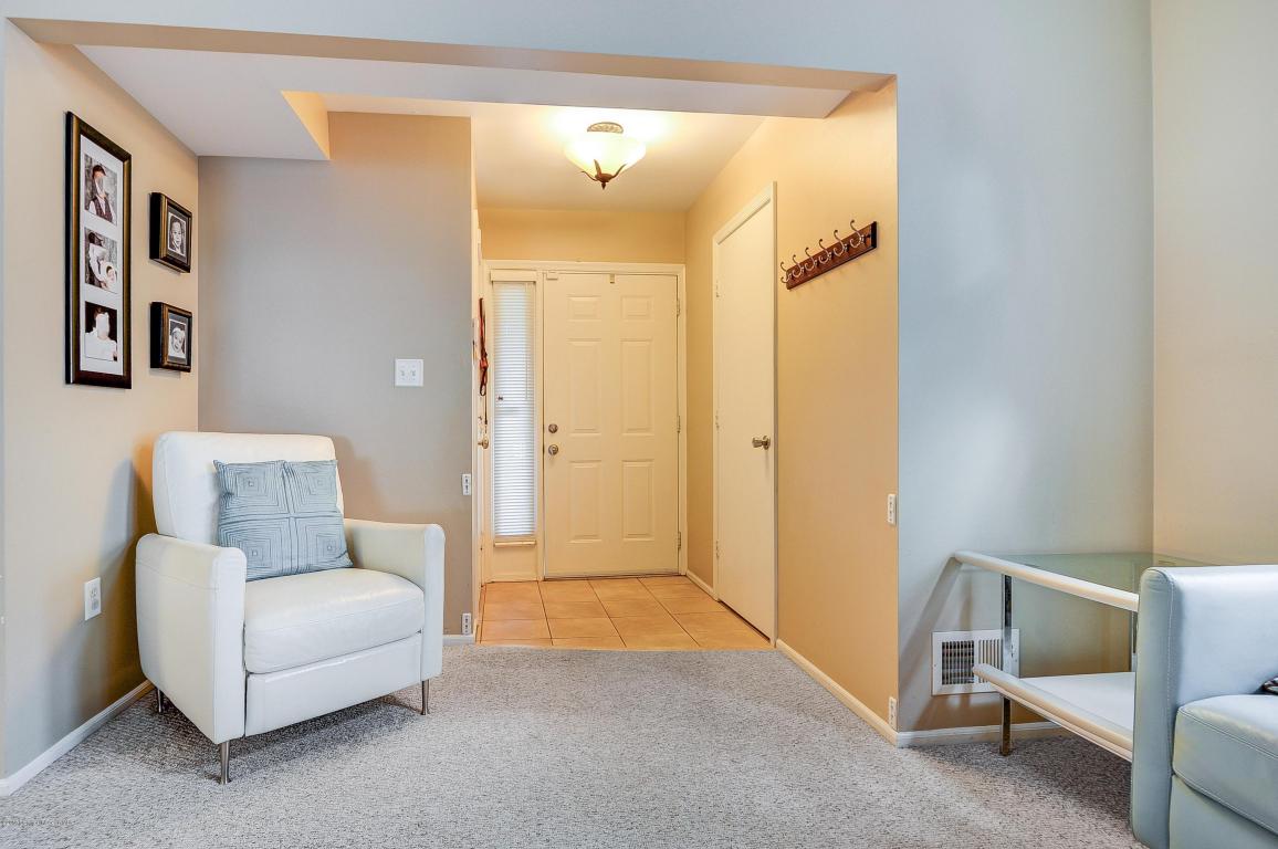 20 Millburn Ct