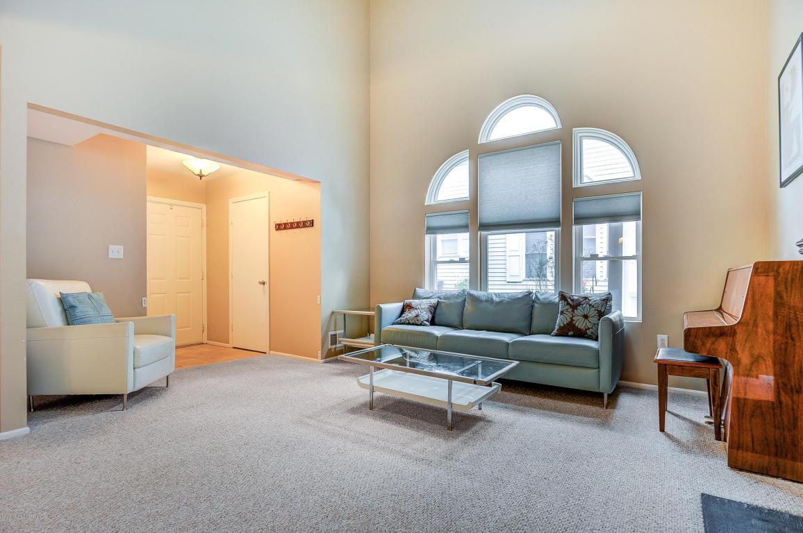 20 Millburn Ct