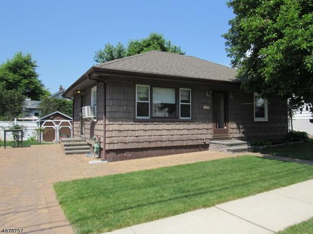 17 Hanson Ave