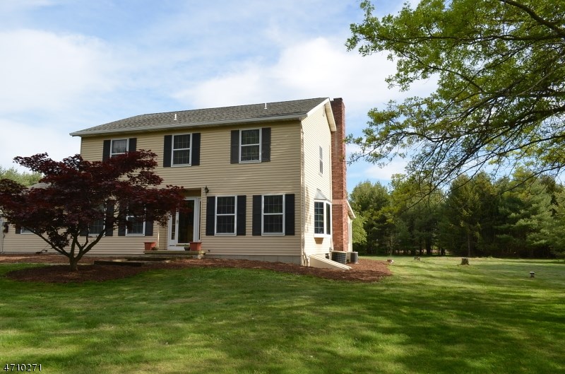 20 Locktown School Rd