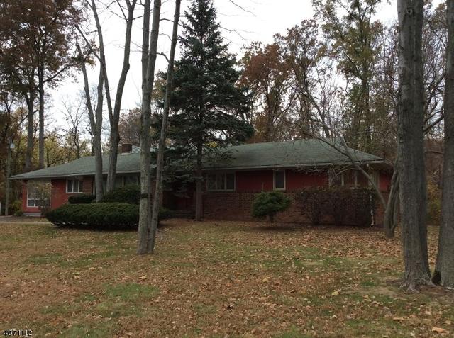 675 Thompson Ave